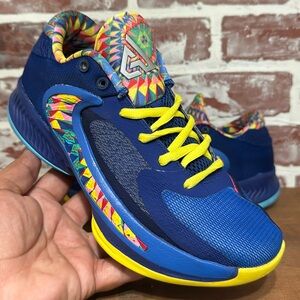 Nike Freak 4 SE Basketball Shoes Youth Sz 6Y